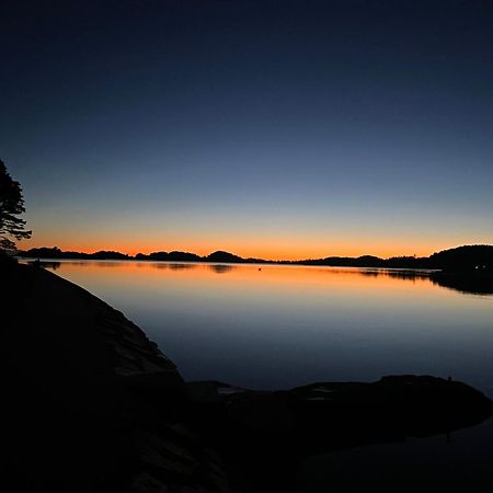 Lunvig - A Cosy Cottage In Idyllic Small Island Near Kristiansand, Sogne Exteriér fotografie